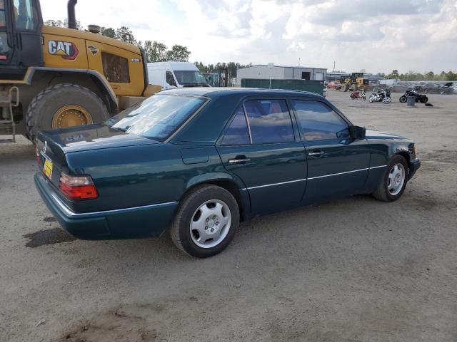 WDBEA32E0SC258189 - 1995 MERCEDES-BENZ E 320 BASE GREEN photo 3