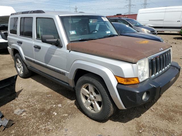 1J8HG48K66C307913 - 2006 JEEP COMMANDER 银色 照片 4