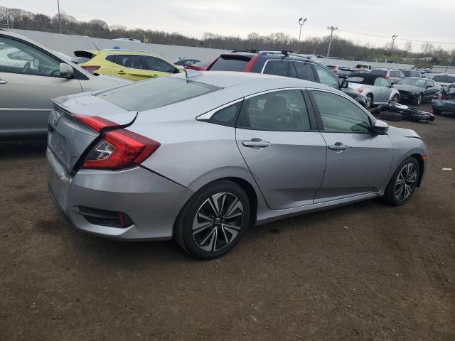 JHMFC1F74JX009500 - 2018 HONDA CIVIC EXL ნაცრისფერი ფოტო 3