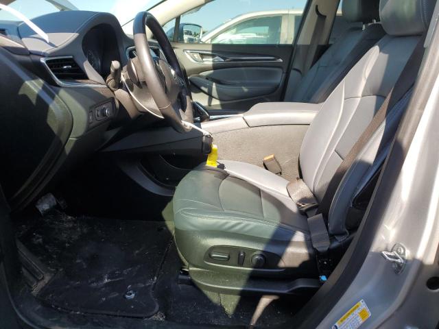 5GAERBKW9LJ298220 - 2020 BUICK ENCLAVE ESSENCE SILVER photo 7