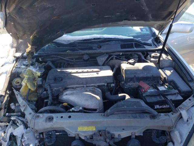 JTDBE32K040259104 - 2004 TOYOTA CAMRY LE SILVER photo 11