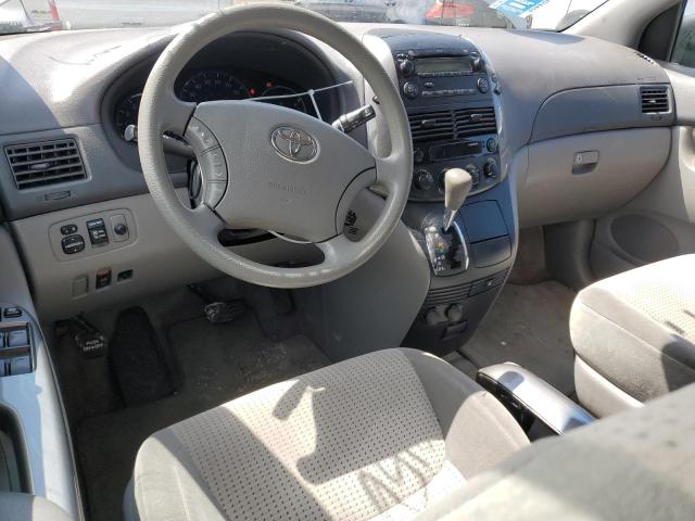 5TDKK4CC5AS323927 - 2010 TOYOTA SIENNA CE SILVER photo 8