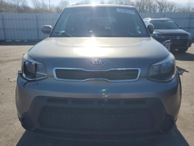 KNDJP3A54F7199033 - 2015 KIA SOUL + GRAY photo 5