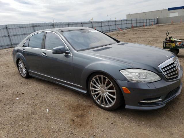 WDDNG7BB3BA368345 - 2011 MERCEDES-BENZ S 550 GRAY photo 4