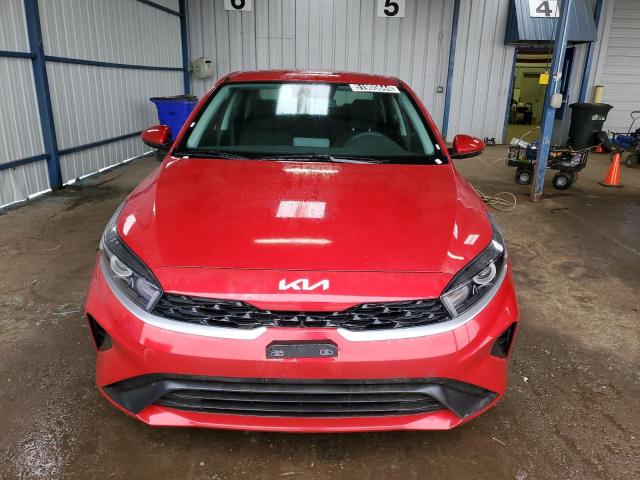 3KPF24AD7RE752067 - 2024 KIA FORTE LX RED photo 5