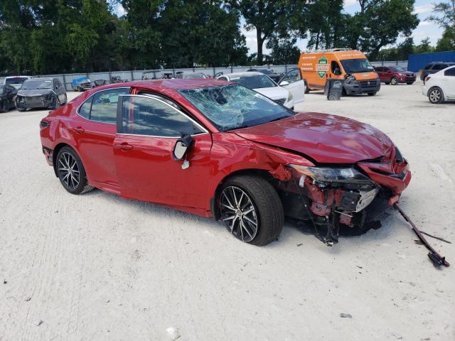 4T1T11AK2RU195021 - 2024 TOYOTA CAMRY SE NIGHT SHADE RED photo 4