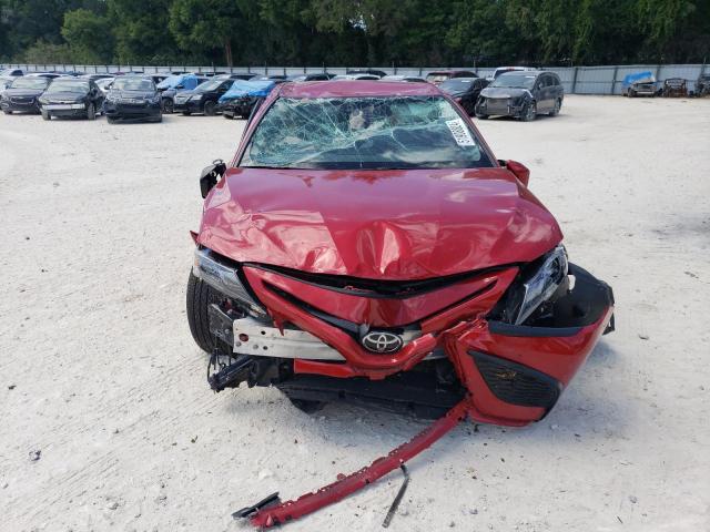 4T1T11AK2RU195021 - 2024 TOYOTA CAMRY SE NIGHT SHADE RED photo 5