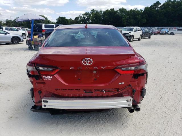 4T1T11AK2RU195021 - 2024 TOYOTA CAMRY SE NIGHT SHADE RED photo 6