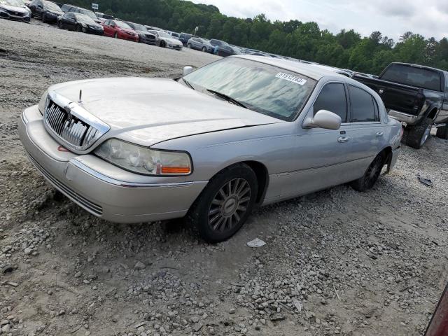 1LNHM81W94Y611561 - 2004 LINCOLN TOWN CAR EXECUTIVE SILVER photo 1