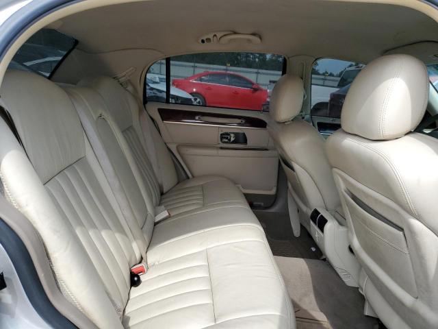 1LNHM81W94Y611561 - 2004 LINCOLN TOWN CAR EXECUTIVE SILVER photo 10