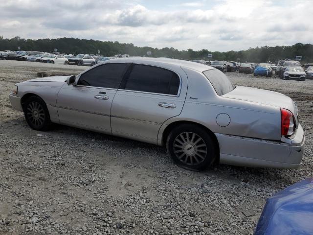 1LNHM81W94Y611561 - 2004 LINCOLN TOWN CAR EXECUTIVE SILVER photo 2