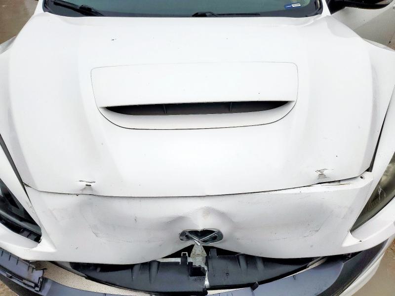 JM1BL1L3XD1751943 - 2013 MAZDA SPEED 3 WHITE photo 11