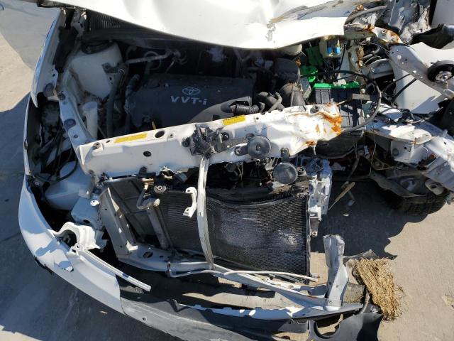 JTKKT624240071329 - 2004 TOYOTA SCION XA WHITE photo 11