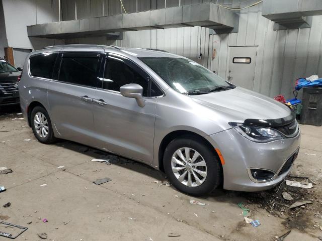 2C4RC1FG0JR248474 - 2018 CHRYSLER PACIFICA TOURING PLUS 银色 照片 4