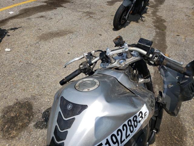 JYARN17E6BA008225 - 2011 YAMAHA FZ1 S SILVER photo 5