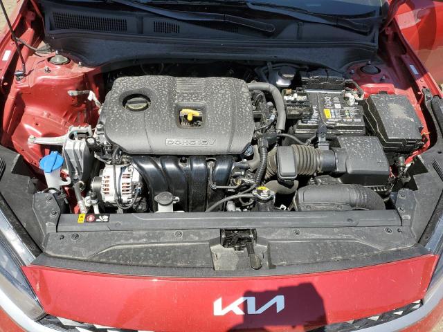 3KPF24AD8PE642027 - 2023 KIA FORTE LX RED photo 11