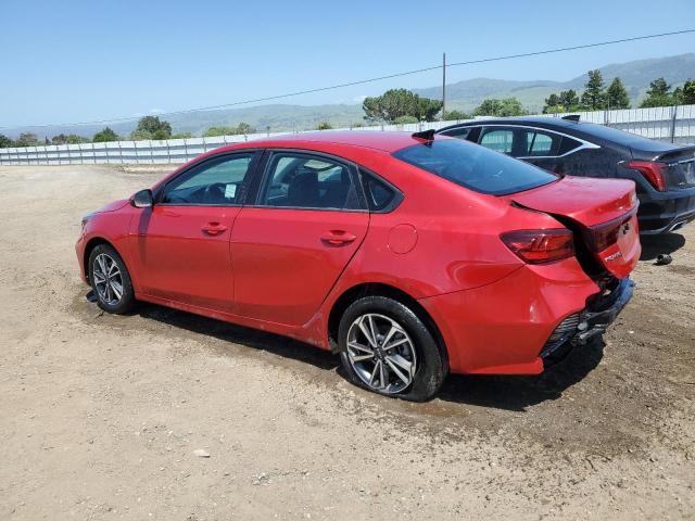 3KPF24AD8PE642027 - 2023 KIA FORTE LX RED photo 2