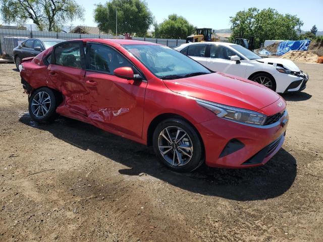 3KPF24AD8PE642027 - 2023 KIA FORTE LX RED photo 4