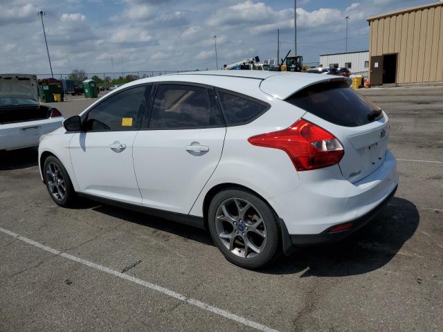 1FADP3K28EL416872 - 2014 FORD FOCUS SE WHITE photo 2