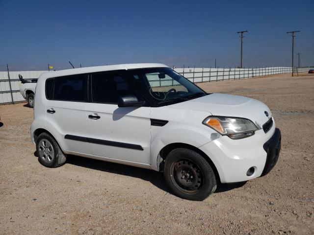 KNDJT2A19B7299996 - 2011 KIA SOUL WHITE photo 4