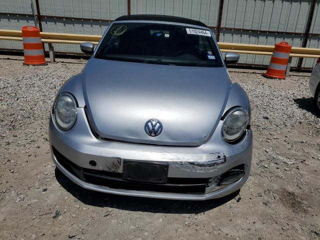 3VW5X7AT3DM827655 - 2013 VOLKSWAGEN BEETLE SILVER photo 5