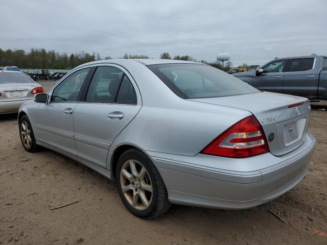 WDBRF92HX7F923105 - 2007 MERCEDES-BENZ C 280 4MATIC SILVER photo 2