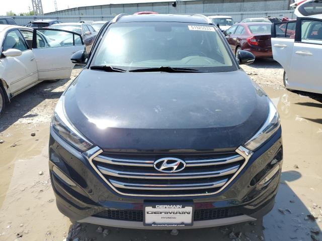 KM8J3CA21JU622741 - 2018 HYUNDAI TUCSON VALUE BLACK photo 5