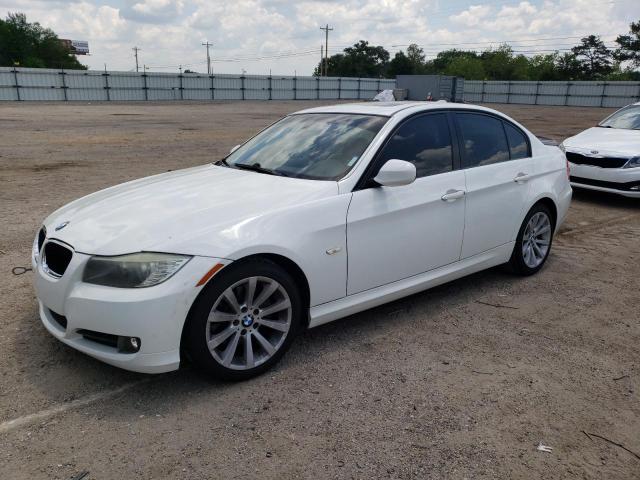 WBAPH73539A175371 - 2009 BMW 328 I WHITE photo 1