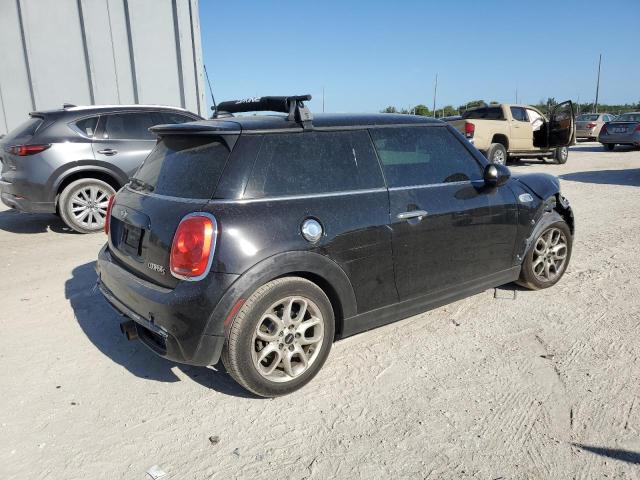 WMWXP7C5XF2A41131 - 2015 MINI COOPER S BLACK photo 3