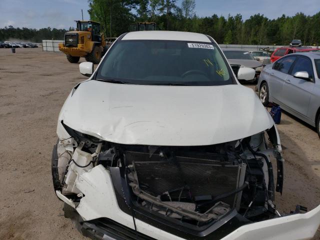 5N1AT2MT8JC776917 - 2018 NISSAN ROGUE S WHITE photo 5