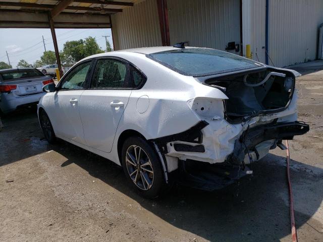 3KPF24AD8NE447834 - 2022 KIA FORTE FE WHITE photo 2