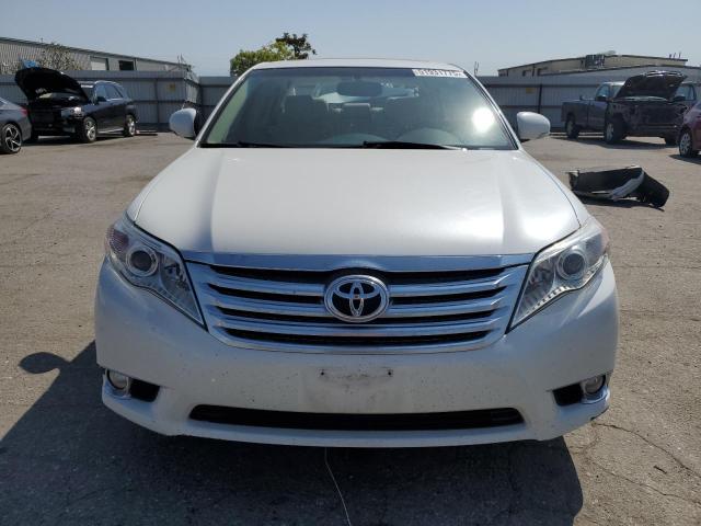 4T1BK3DB3BU429382 - 2011 TOYOTA AVALON BASE WHITE photo 5