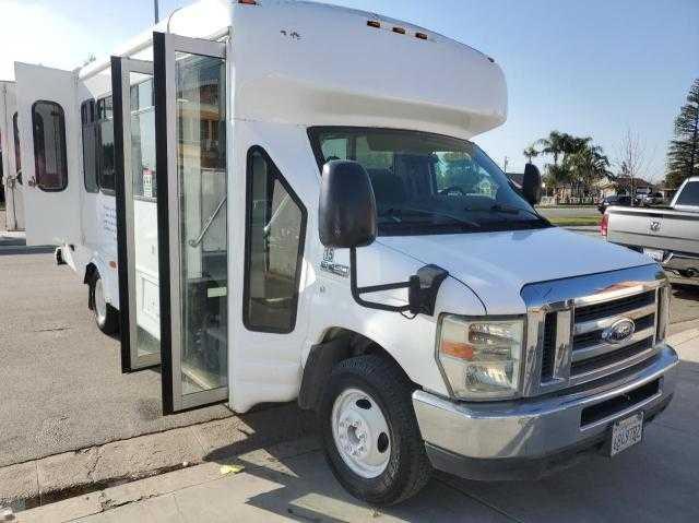 2010 FORD ECONOLINE E450 SUPER DUTY CUTAWAY VAN, 