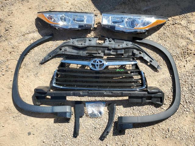 5TDKKRFH0FS049788 - 2015 TOYOTA HIGHLANDER XLE BLACK photo 13