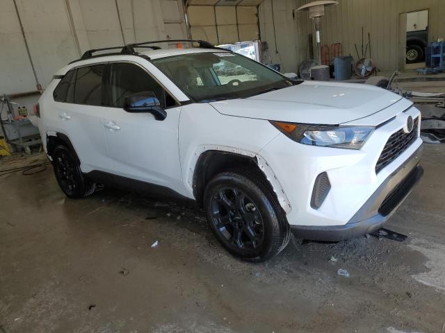 2T3F1RFV6LC113628 - 2020 TOYOTA RAV4 LE WHITE photo 4