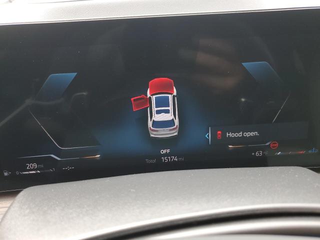 5UX33EM07P9P54139 - 2023 BMW X7 M60I WHITE photo 9