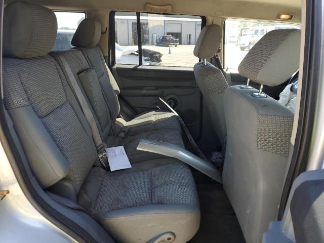 1J8HH48K06C230890 - 2006 JEEP COMMANDER 银色 照片 11