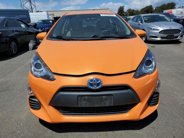 JTDKDTB30G1132735 - 2016 TOYOTA PRIUS C ORANGE photo 5