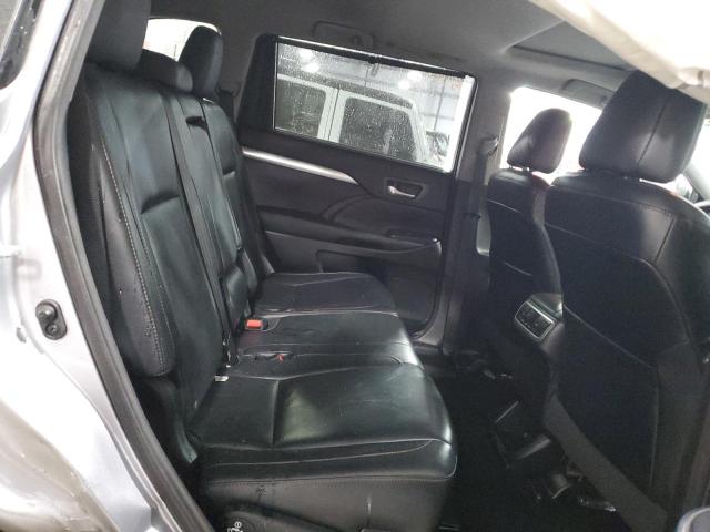5TDJKRFH6FS103929 - 2015 TOYOTA HIGHLANDER XLE 银色 照片 11