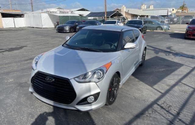 KMHTC6AE8GU290018 - 2016 HYUNDAI VELOSTER TURBO SILVER photo 2