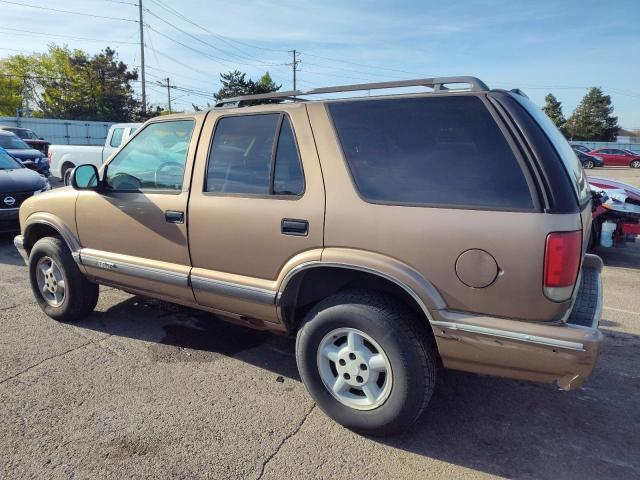 1GNDT13W5VK197264 - 1997 CHEVROLET BLAZER TAN photo 2