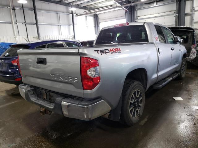 5TFUW5F18GX569242 - 2016 TOYOTA TUNDRA DOUBLE CAB SR/SR5 SILVER photo 4