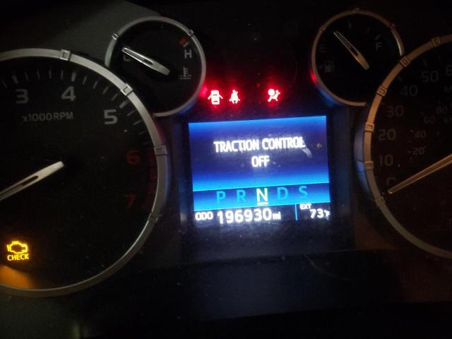 5TFUW5F18GX569242 - 2016 TOYOTA TUNDRA DOUBLE CAB SR/SR5 SILVER photo 8