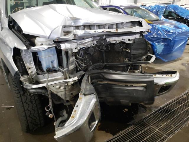 5TFUW5F18GX569242 - 2016 TOYOTA TUNDRA DOUBLE CAB SR/SR5 SILVER photo 9