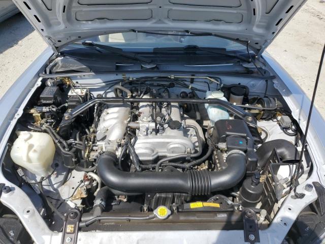 JM1NB353330310846 - 2003 MAZDA MX-5 MIATA BASE SILVER photo 11