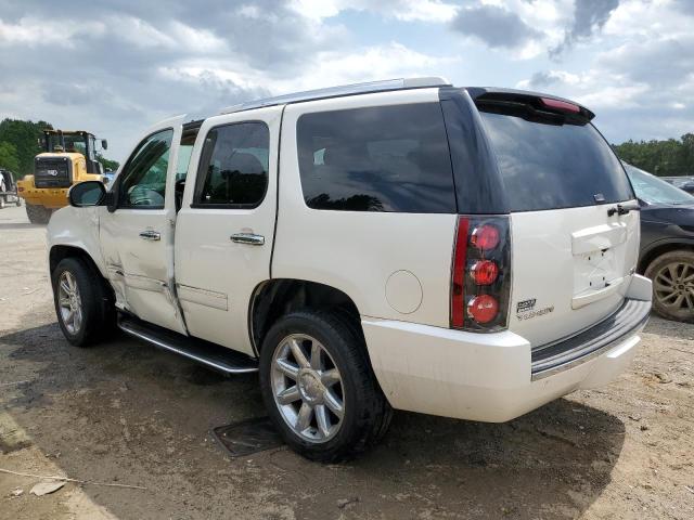 1GKFC03269R290899 - 2009 GMC YUKON DENALI WHITE photo 2