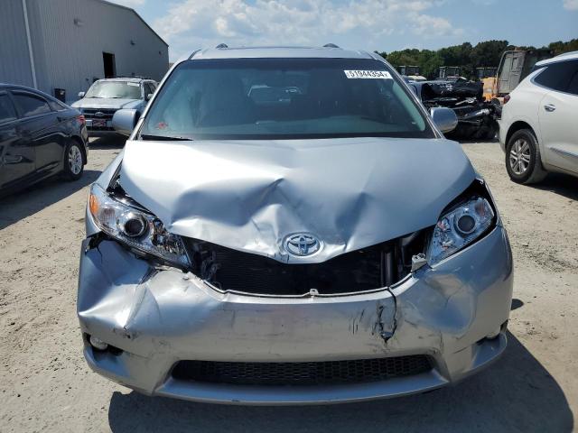 5TDYK3DC7FS633622 - 2015 TOYOTA SIENNA XLE SILVER photo 5