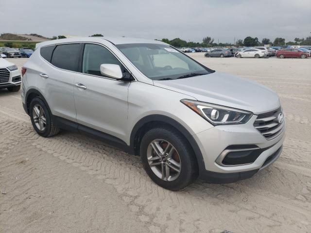 5XYZT3LB5HG437527 - 2017 HYUNDAI SANTA FE S SILVER photo 4