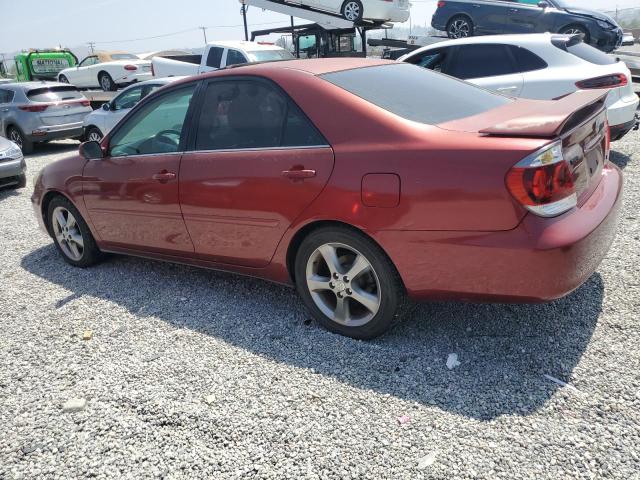 4T1BA30K75U509037 - 2005 TOYOTA CAMRY SE MAROON photo 2