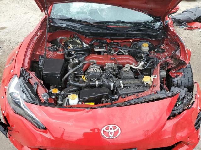 JF1ZNAA18H9702022 - 2017 TOYOTA 86 BASE RED photo 11